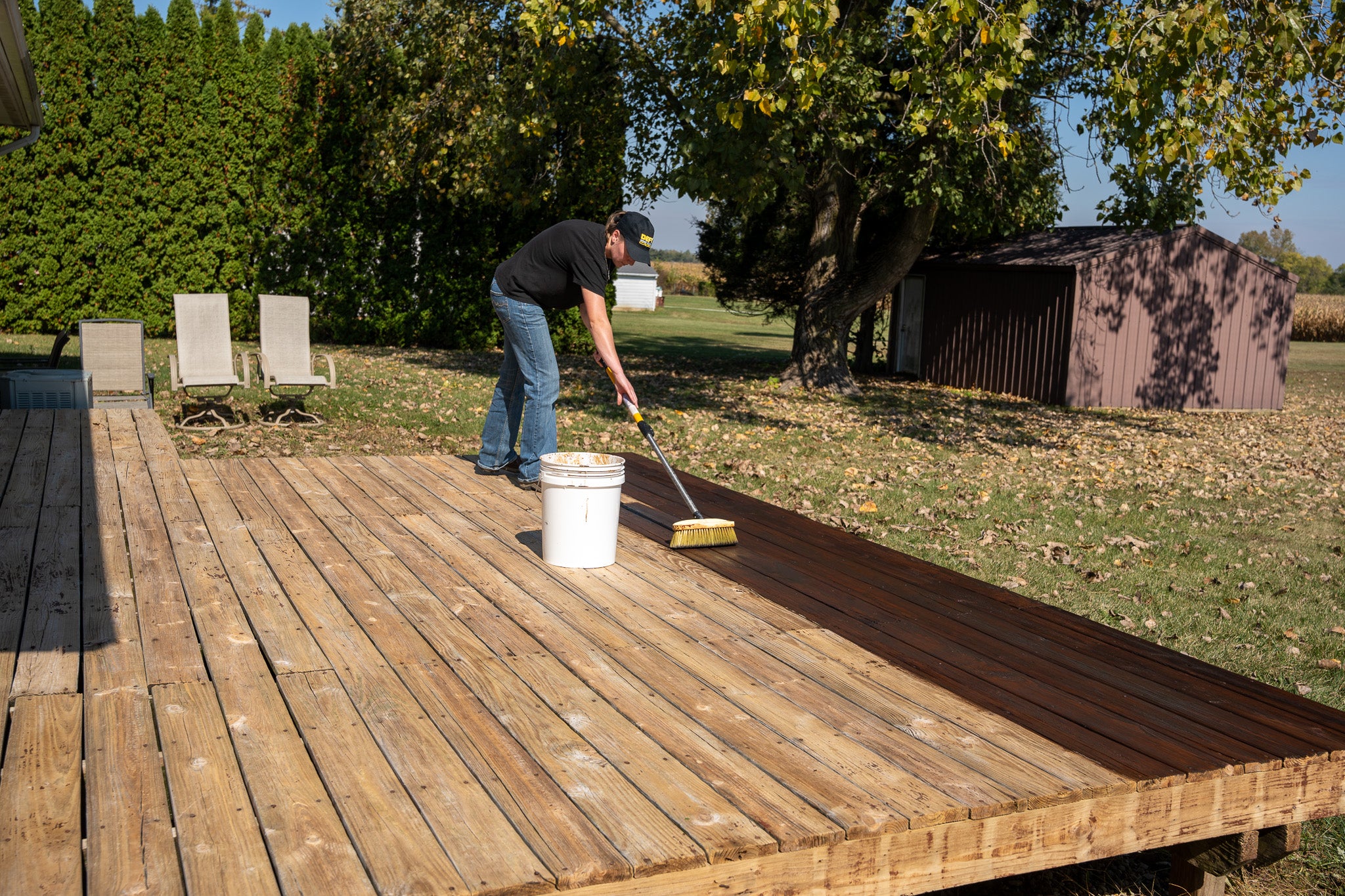 DEFY Essential Semi-Transparent Wood Stain