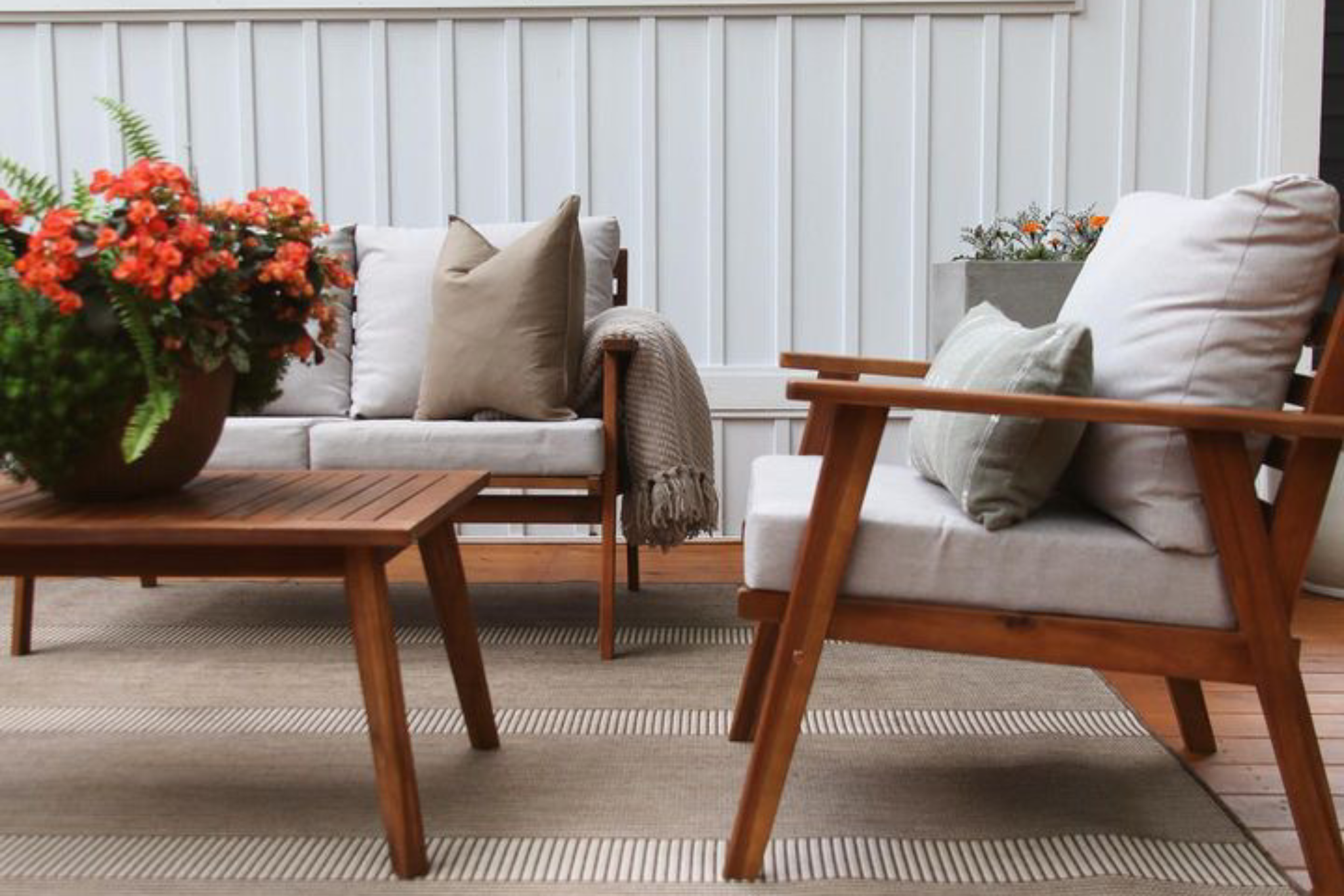 How to Stain Wood Furniture the Right Way